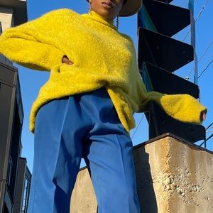 Lemon Fuzzied Sweater 🍋